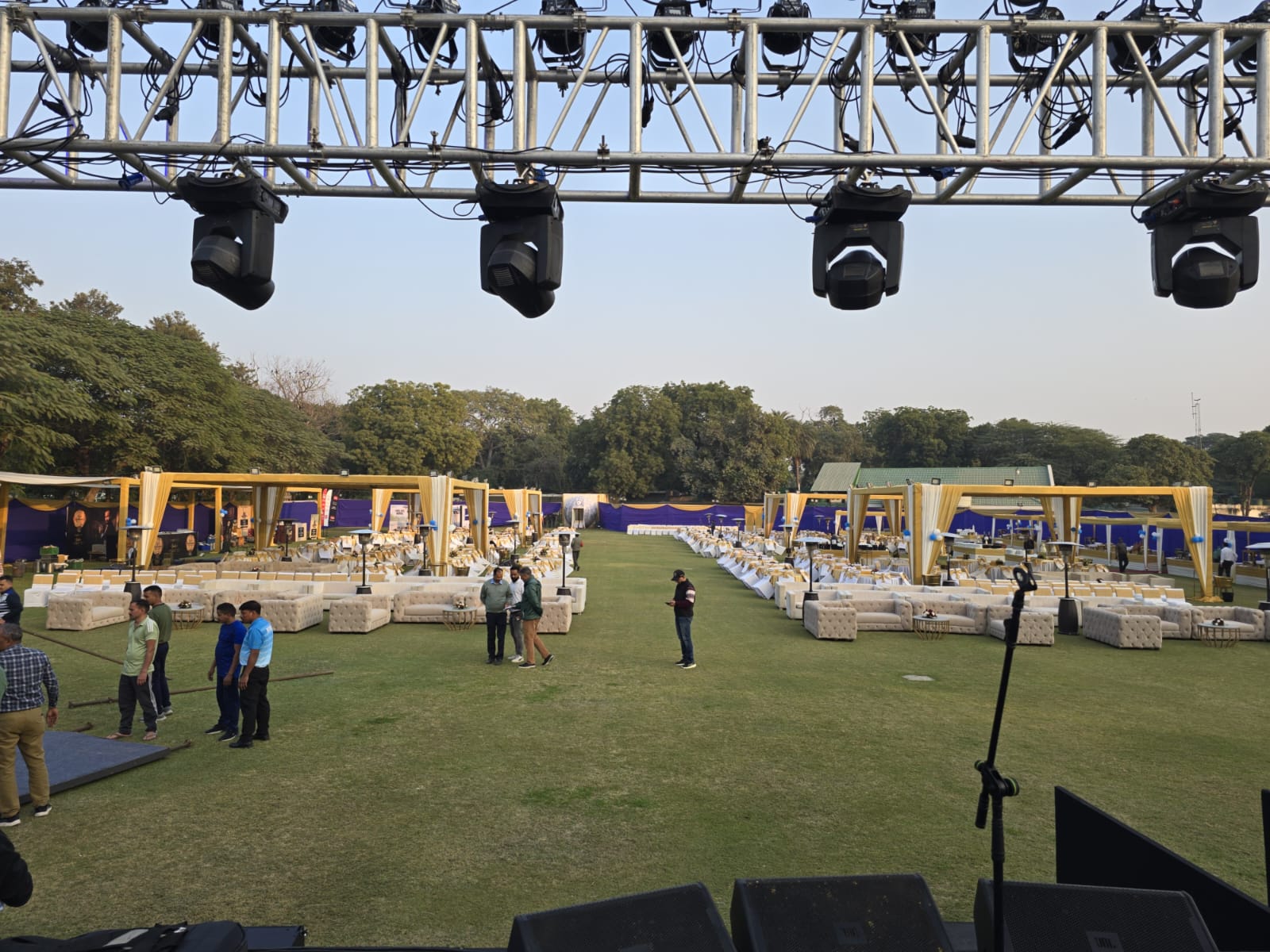 Intelligent lighting design for events