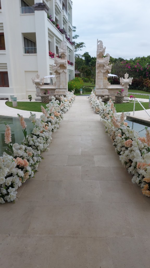 Luxury wedding venue and decor